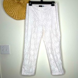 Saks Fifth Avenue Lace Crop pants
